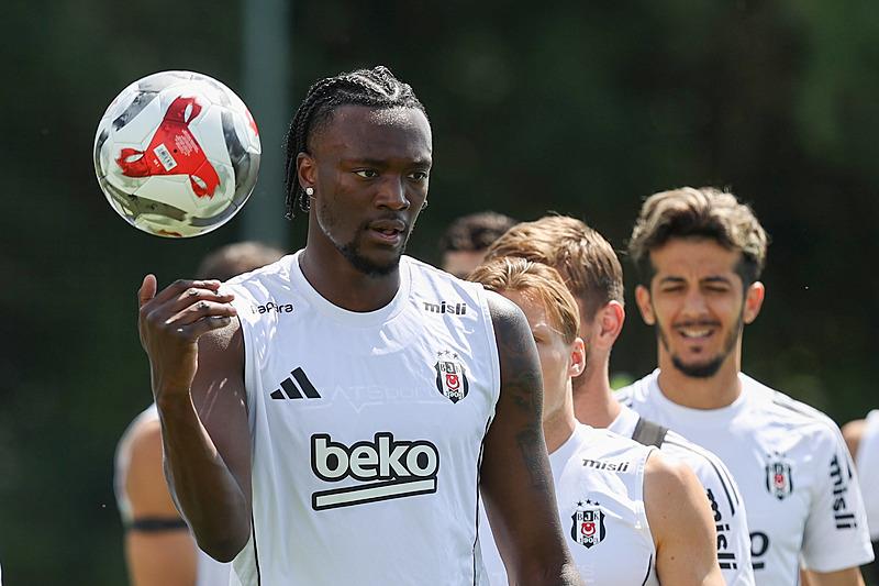 Tammy Abraham. (AA)