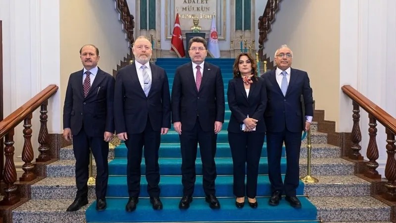 Terörsüz Türkiye'de yeni safhayla birlikte temaslar hızlandı