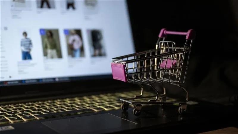 Ticaret Bakanlığı, yurt dışından e-ticaret kanalıyla satın alınan riskli ürünleri takipte (takvim foto arşiv)