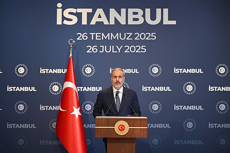 Dışişleri Bakanı Fidan, İstanbul'daki Balkan Barış Platformu toplantısının ardından konuştu. (AA)