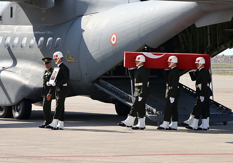 Şehit İkmal Er Semih Erdoğan, Giresun'da son yolculuğuna uğurlandı