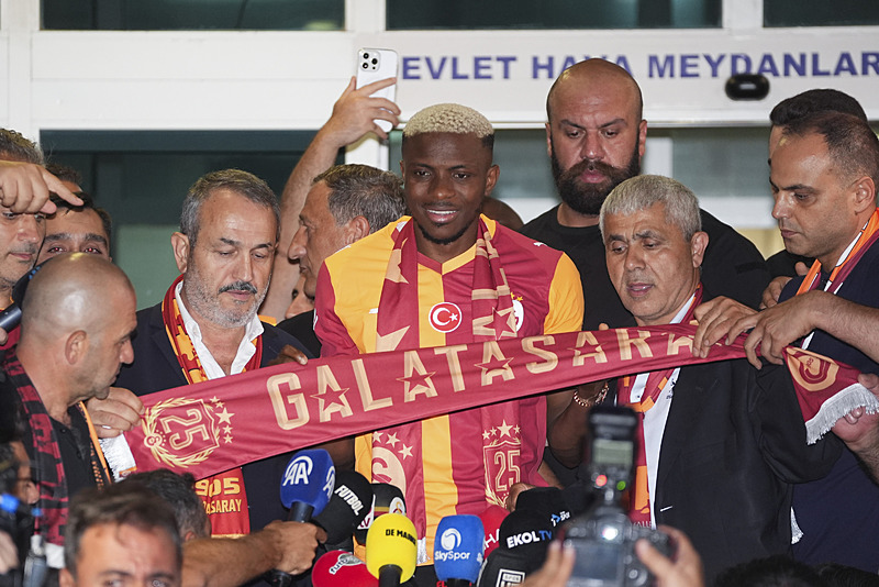 Victor Osimhen (AA)