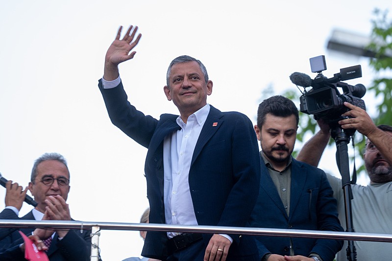Özgür Özel (Takvim.com.tr)
