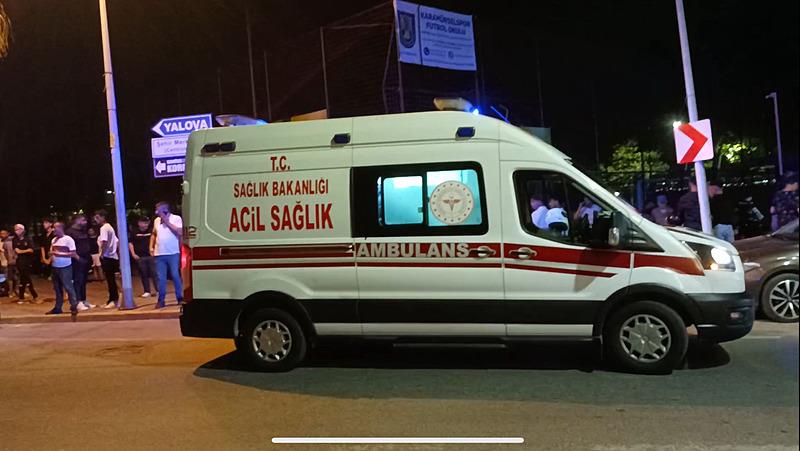 Eşiyle yürüyüş yapan adamı bıçakladı (takvim foto arşiv)