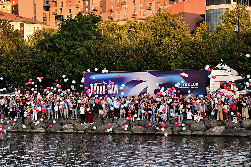 Trabzonspor taraftarları Sütlüce'ye akın etti (AA)