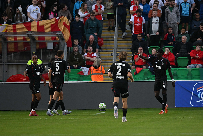Tammy Abraham ilk yarıda 3 gol attı (AA)