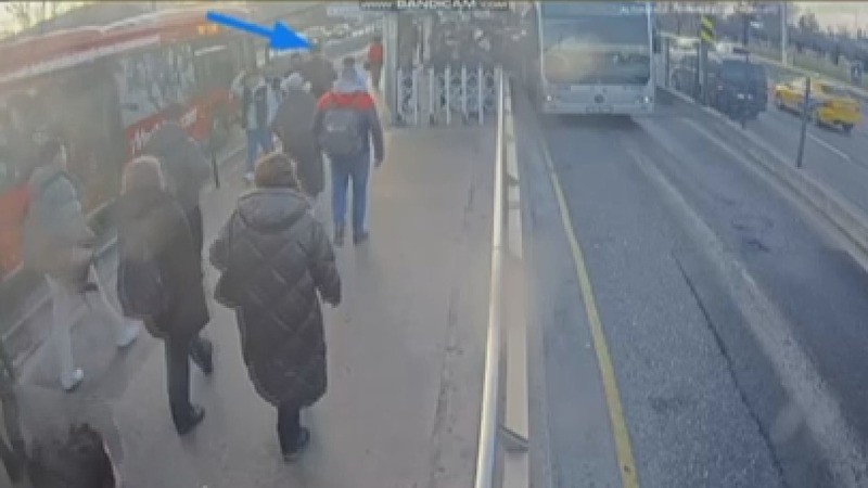 Katiller sabah saatlerinde parkta ateş yakmış! Mattia Ahmet Minguzzi'nin öldürülmesine ilişkin yeni görüntüler ortaya çıktı-2