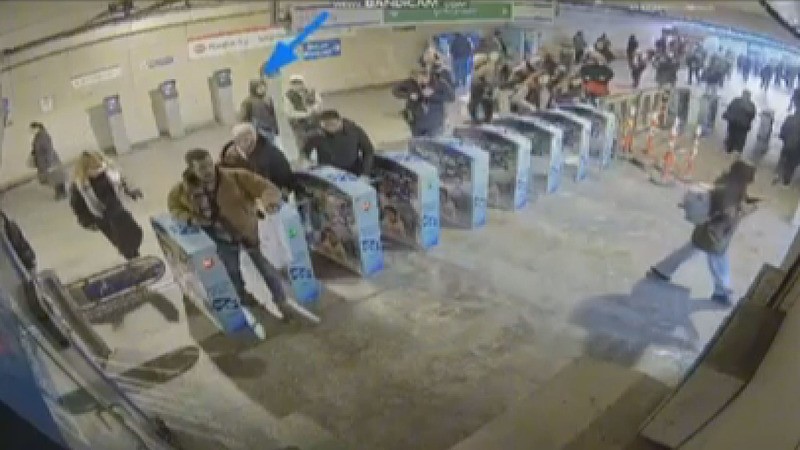 Katiller sabah saatlerinde parkta ateş yakmış! Mattia Ahmet Minguzzi'nin öldürülmesine ilişkin yeni görüntüler ortaya çıktı-3