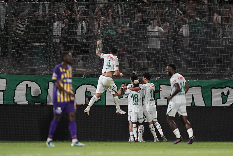 Konyaspor'un gol sevinci (AA)