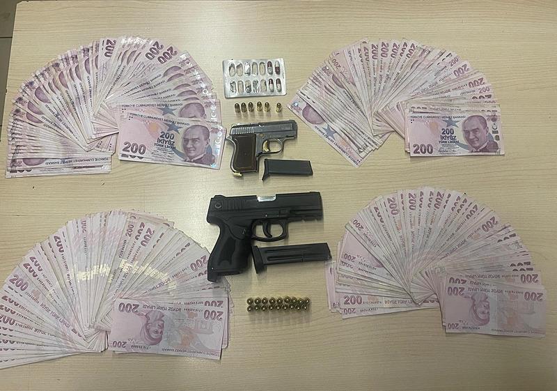 Çocuklarının ameliyatı için biriktirdikleri para ve altınları ʺpolisizʺ diyen dolandırıcılara kaptırdı (takvim foto arşiv)