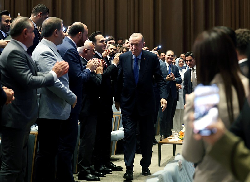 Başkan ve AK Parti Genel Başkanı Recep Tayyip Erdoğan, AK Parti Kongre Merkezi'nde düzenlenen AK Gençlik Strateji ve İstişare Kampı Kapanış Programı'na katıldı (Fotoğraf: AA)