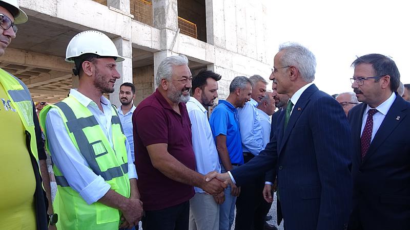 Bakan Uraloğlu müjdeyi verdi! Yozgat Havalimanı 2026 bitmeden açılmış olacak (takvim foto arşiv)
