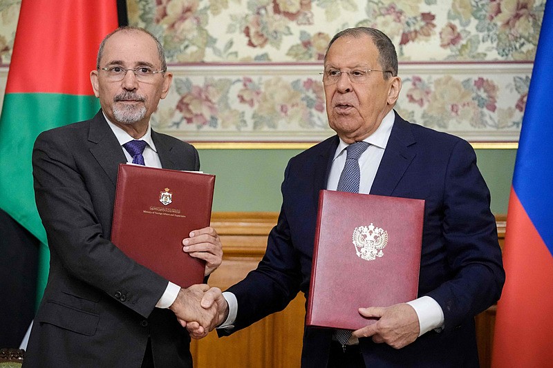 Ürdün Dışişleri Bakanı Eymen es-Safedi ve Rusya Dışişleri Bakanı Lavrov, Reuters