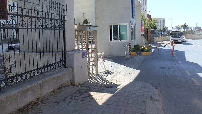 Başakşehir'de kamyonet kaldırımda bekleyenlere çarptı! 4'ü çocuk 5 yaralı (takvim foto arşiv)