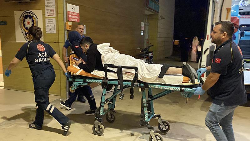 Kavga eden çifti uyaran güvenlik görevlisi bacağından bıçaklandı (takvim foto arşiv)