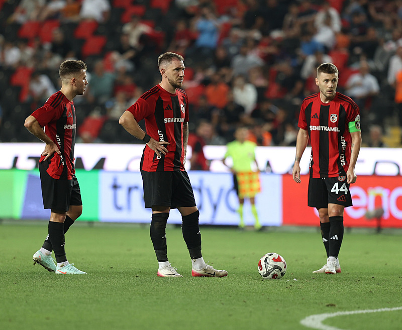 Alexandru Maxim (AA)