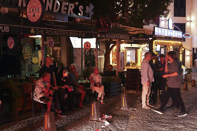 Fatih'te bir otelde yangın çıktı (AA)