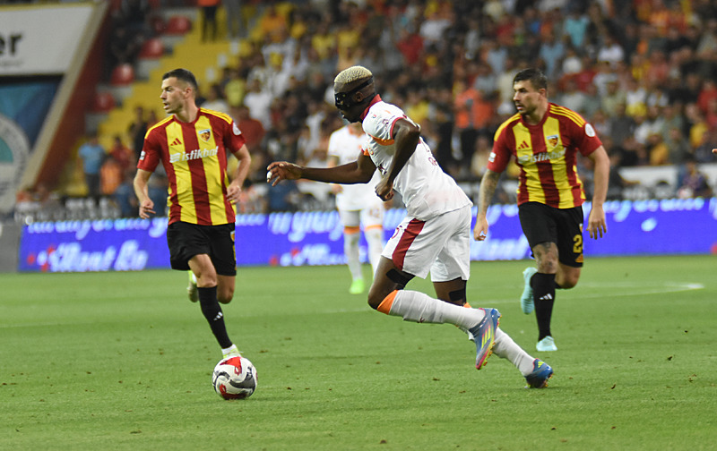 Victor Osimhen (AA)