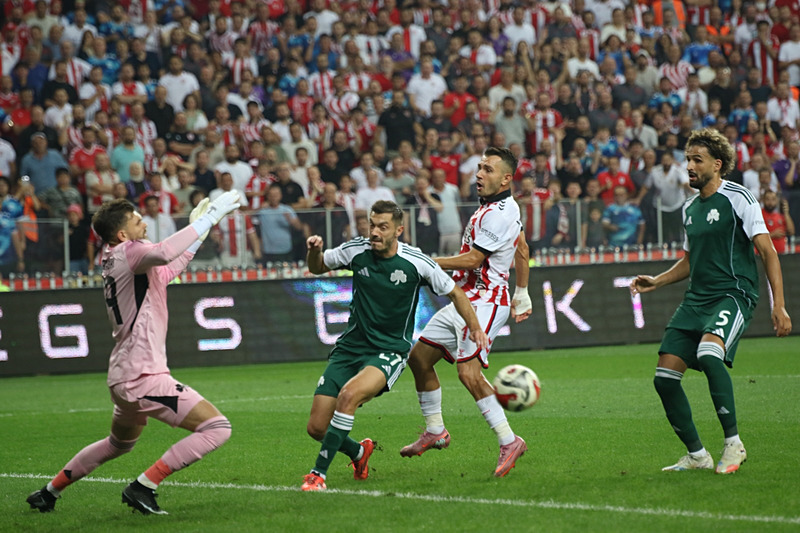 Samsunspor kalesini Okan Kocuk korudu (DHA)