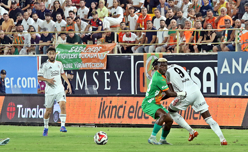 Maestro ve Tammy Abraham (AA)