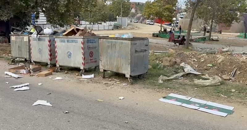 Erdek Belediyesi'nde toplanmayan çöpler çevre kirliliğine sebep oluyor (İHA)