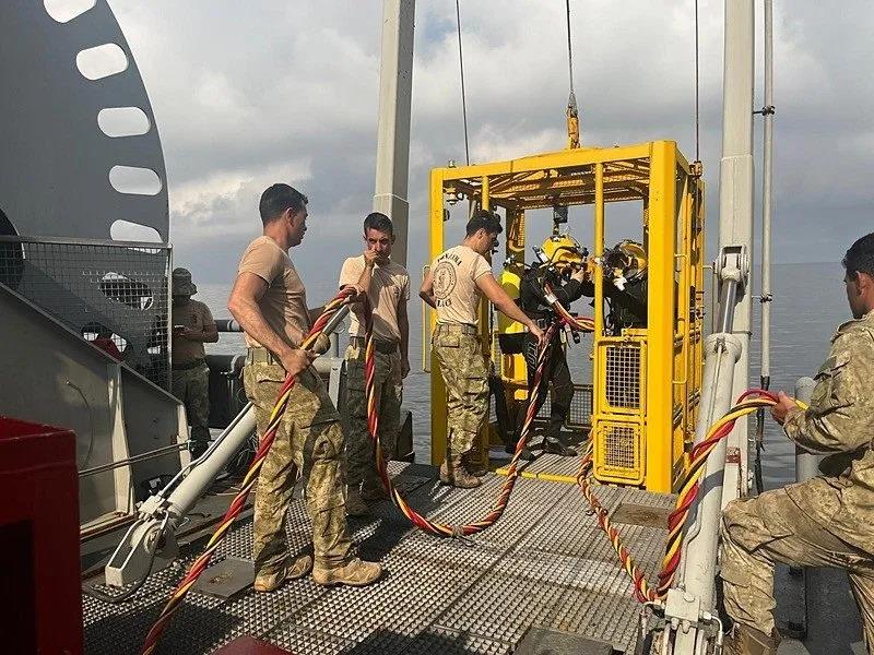 İş insanı Halit Yukay son yolculuğuna uğurlandı! Kıvanç Tatlıtuğ gözyaşlarını tutamadı (takvim foto arşiv)