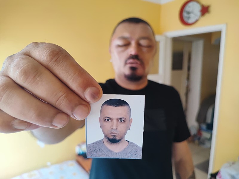 Saçlarını siyahlatmak için aldığı şampuanı kullandıktan sonra yüzü gözü şişti (Fotoğraf: İHA)