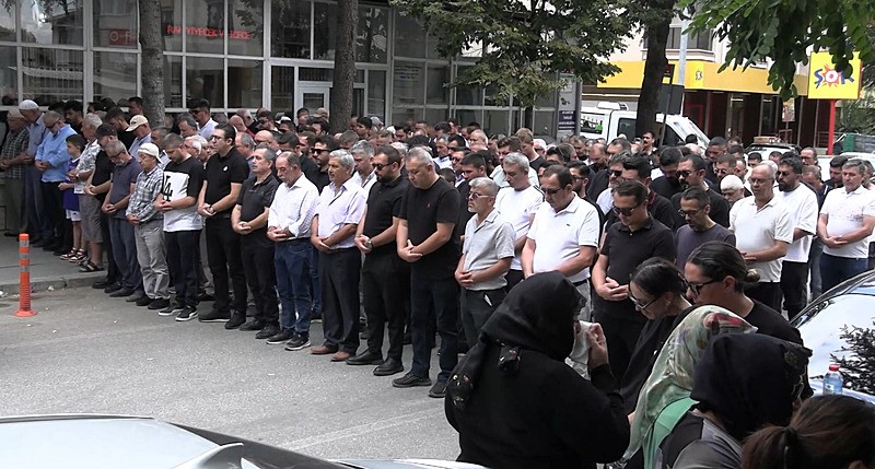 Uzman estetisyenin cenazesi toprağa verildi (AA)