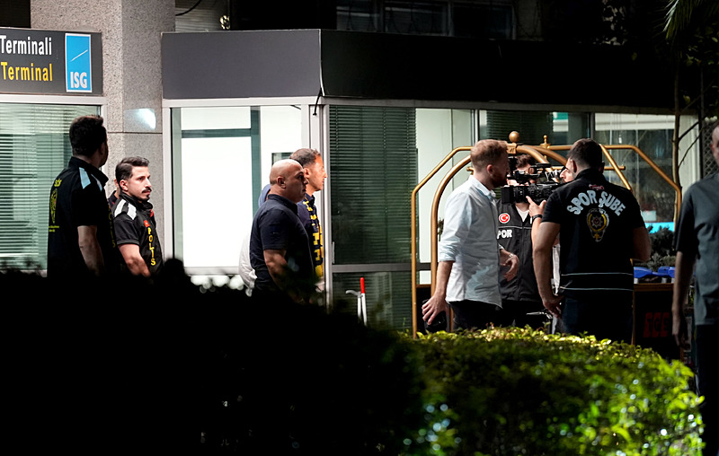 Domenico Tedesco İstanbul'a geldi! Fenerbahçe KAP'a bildirdi-8
