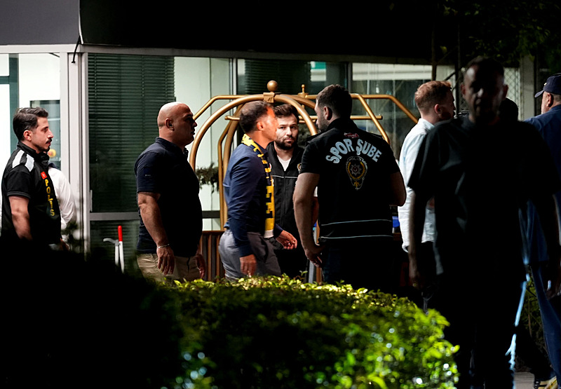 Domenico Tedesco İstanbul'a geldi! Fenerbahçe KAP'a bildirdi-4