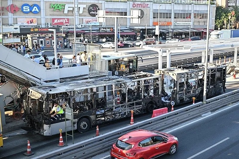 CHP'li İBB'den yolda kalan ulaşıma bir de zam talebi! AK Parti Grup Başkan Vekili'nden itiraz: "Bu zam teklifi hiçbir ekonomik gerekçeye dayanmamaktadır"-3