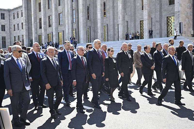 Eski TBMM Başkanı Cahit Karakaş için Meclis'te cenaze töreni düzenlendi (takvim foto arşiv)