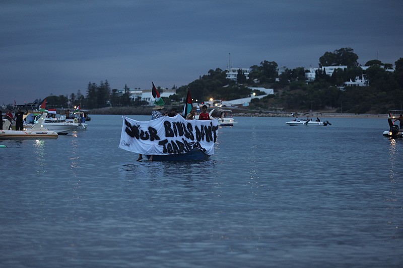 Küresel Sumud Filosu, AA