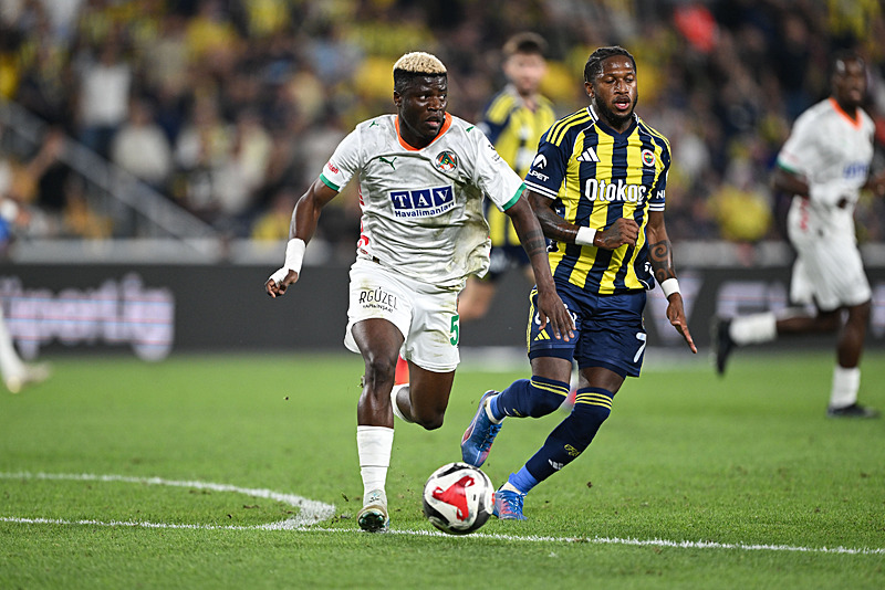 Maestro ve Fred (AA)