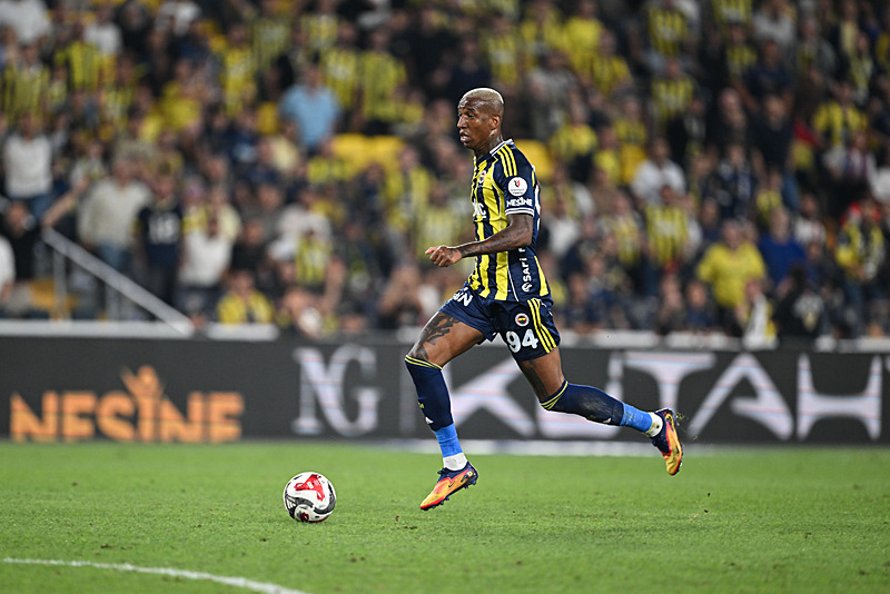Anderson Talisca (AA)