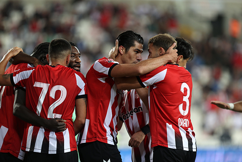 Sivasspor 2. turdan kupaya katıldı (AA)