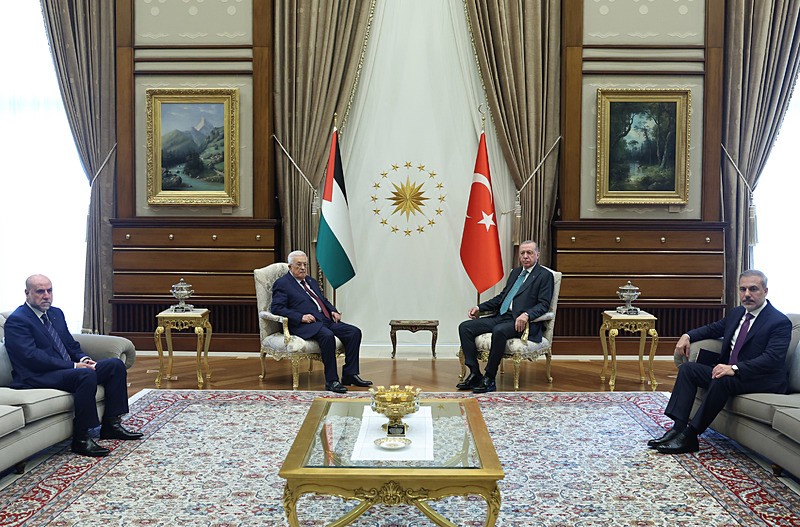 Başkan Erdoğan Filistin Devlet Başkanı Mahmud Abbas ile Cumhurbaşkanlığı Külliyesi'nde bir araya geldi