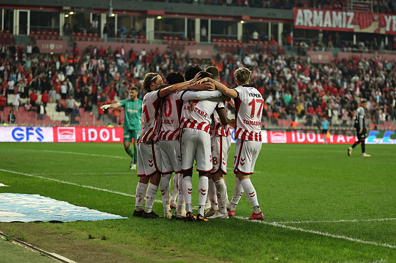 Samsunspor'un gol sevinci (DHA)