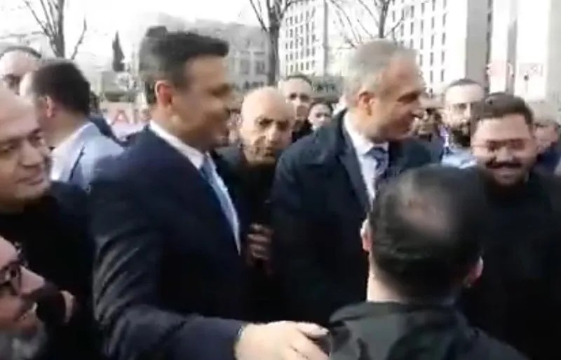 Aralarında Özgür Çelik'in de bulunduğu CHP'liler Çağlayan'da polise mukavemet gösterdi 