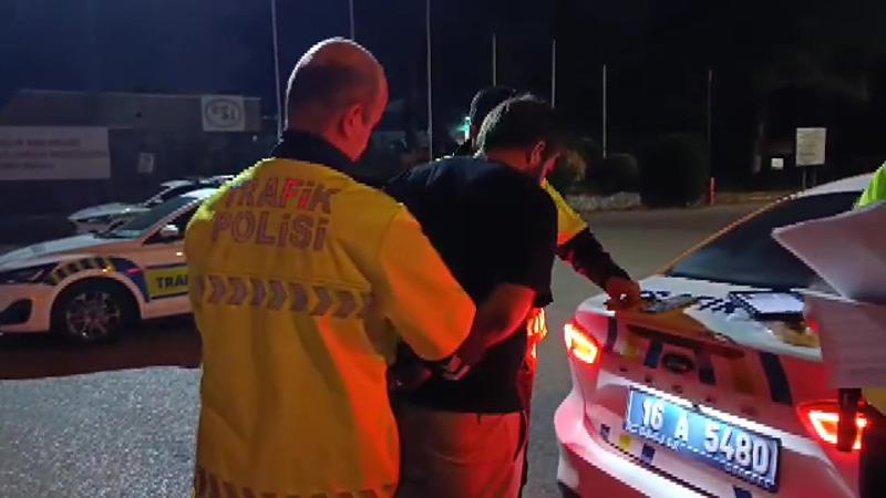 Aranması olan şüpheli polis uygulamasında kardeşinin kimliğini vererek kurtulmaya çalıştı! (takvim foto arşiv)