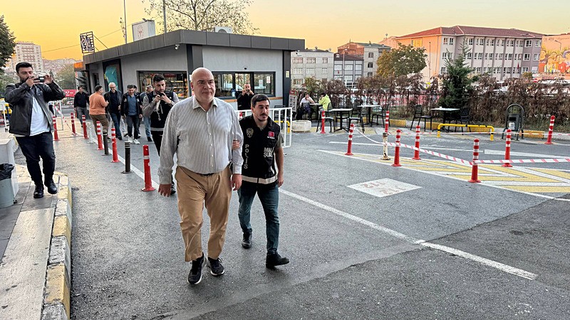 Borsa İstanbul (BİST) pay piyasasındaki bazı işlemlerde manipülasyon yaptıkları iddiasıyla 16 Eylül'de 14 şüpheli gözaltına alındı (Fotoğraf: AA)