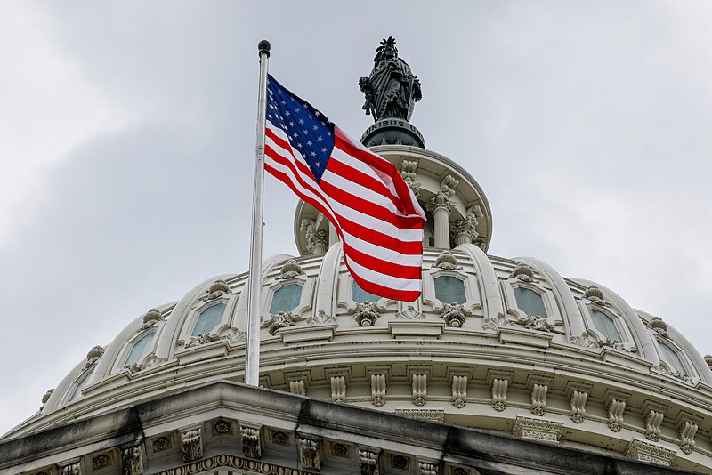 Amerikan Kongre Binası, AA