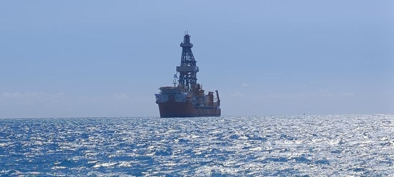 Enerji filosuna katılan iki yeni sondaj gemisinin ilki Mersin Taşucu Limanı'na ulaştı (Fotoğraf: İHA)