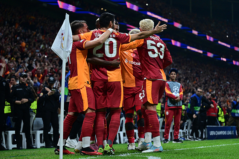 Galatasaray uzun süre sonra evinde Şampiyonlar Ligi maçına çıktık (AA)
