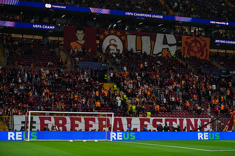 Rams Park tribünlerinde Gazze'ye destek verildi (AA)
