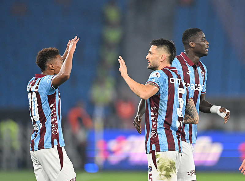 Okay Yokuşlu'nun gol sevinci (AA)