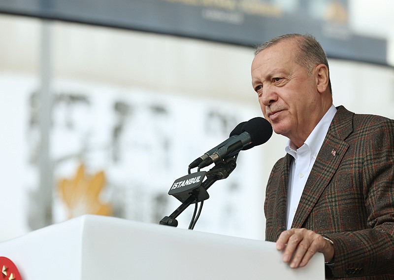 Başkan Erdoğan, Sultanbeyli Toplu Açılış ve Temel Atma Töreni'nde konuştu. (AA)