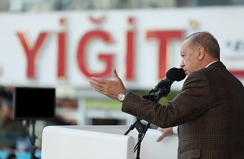 Başkan Erdoğan, Sultanbeyli Toplu Açılış ve Temel Atma Töreni'nde konuştu. (AA)