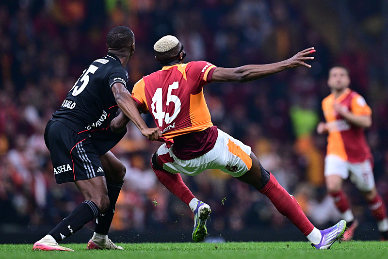 Djalo ve Victor Osimhen (AA)