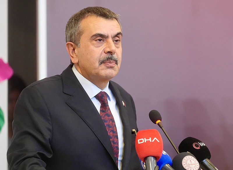 444-zorunlu-egitimde-degisiklige-gidiliyor-bakan-tekin-duyurdu-raporu-baskan-erdoganin-onayina-sunacagiz-1759669141696.jpeg Yusuf Tekin. (Takvim.com.tr foto arşiv)